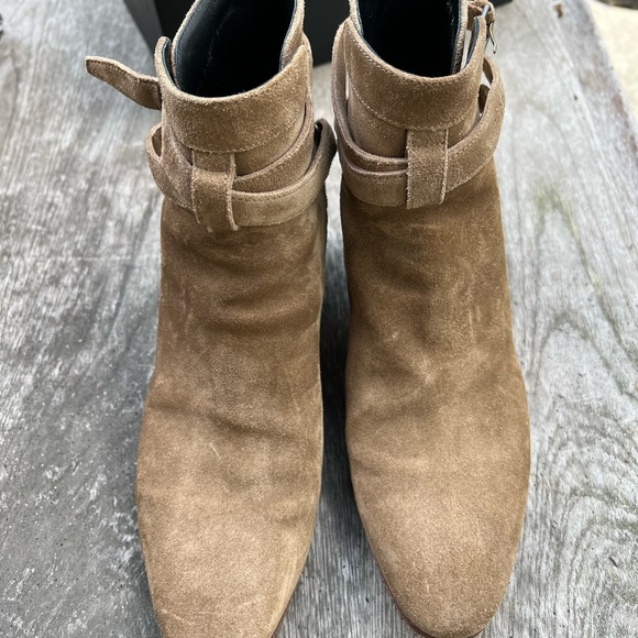 Saint Laurent Paris boots size 38 suede ankle boots , better for a size 7.5 - Picture 3 of 9